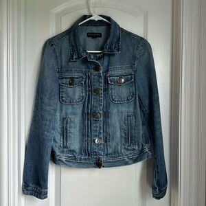 Banana Republic Jean / denim jacket, size medium
